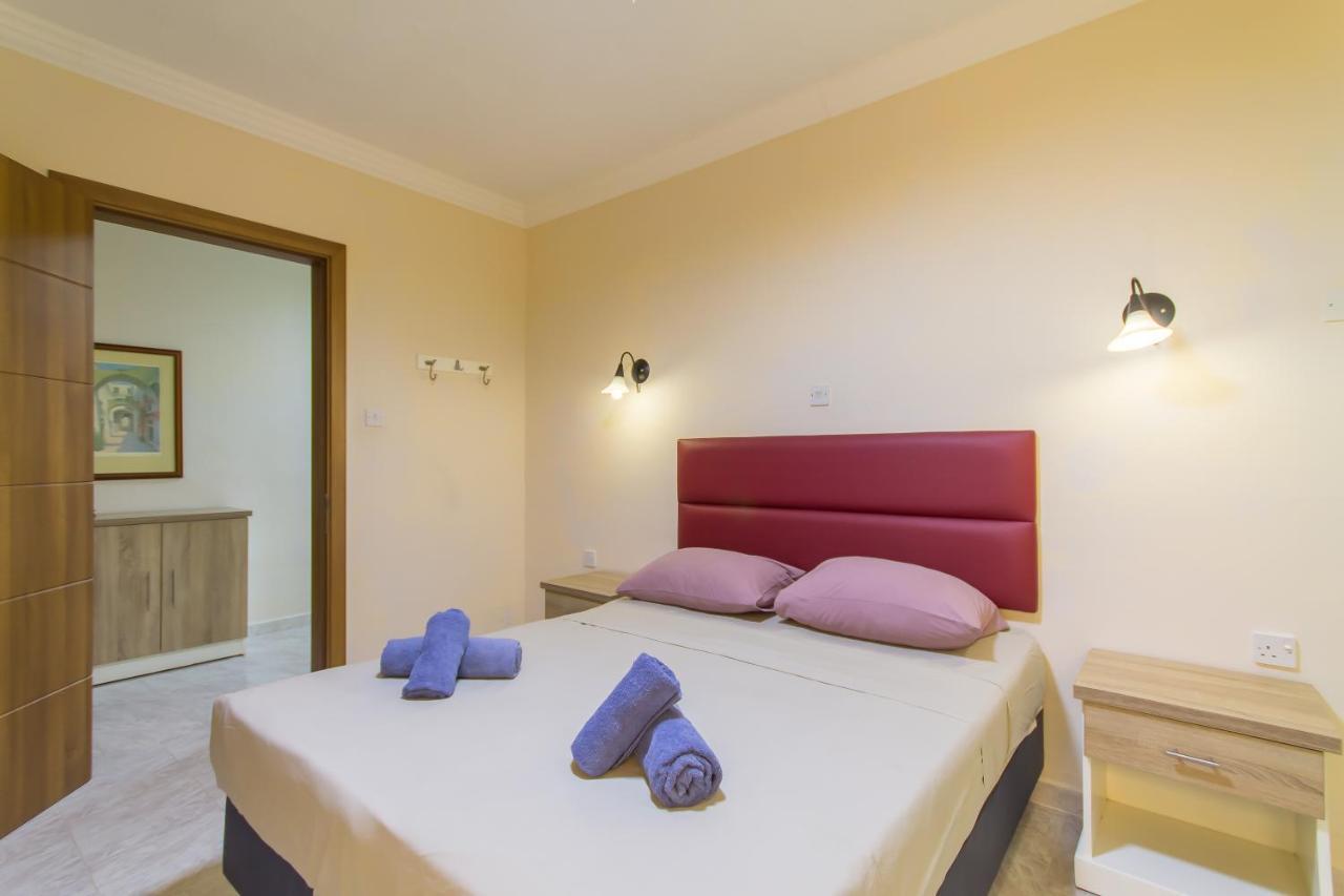 Pool & Sea Merill Apartments 梅利哈 外观 照片