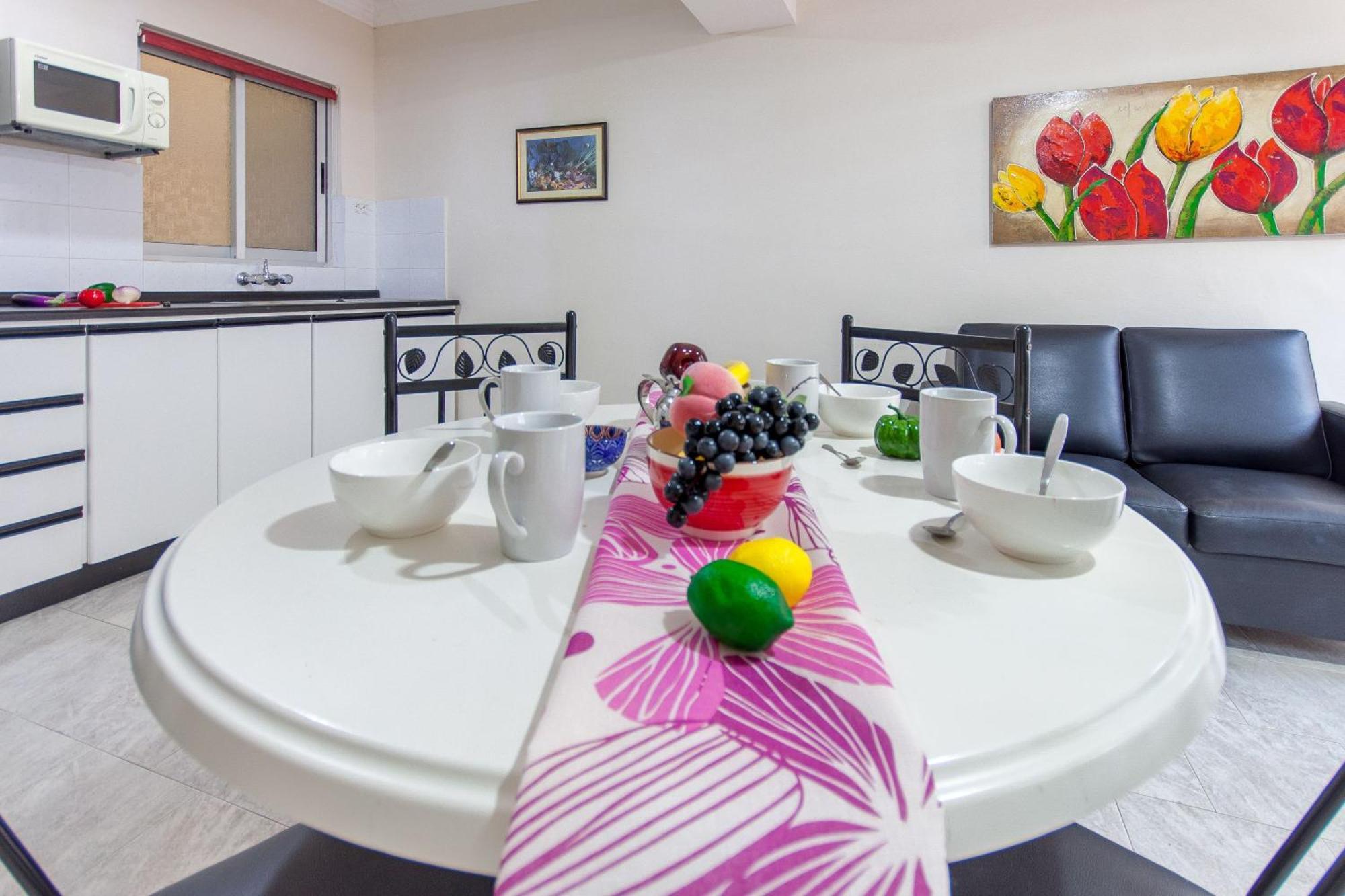 Pool & Sea Merill Apartments 梅利哈 外观 照片